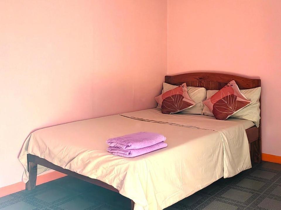 Bohol J&J Tourist Inn מראה חיצוני תמונה